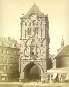 Prašná brána v Praze 131003